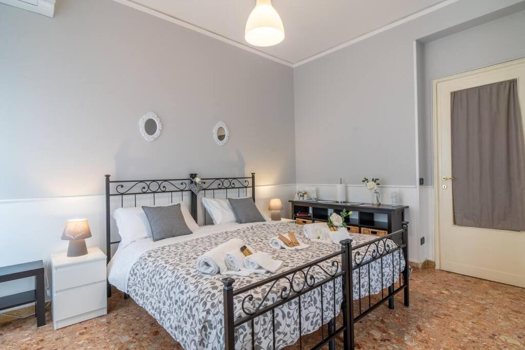 Terrazze Italiane City Center - White Apartment Верона Екстер'єр фото