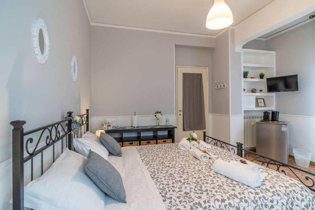 Terrazze Italiane City Center - White Apartment Верона Екстер'єр фото