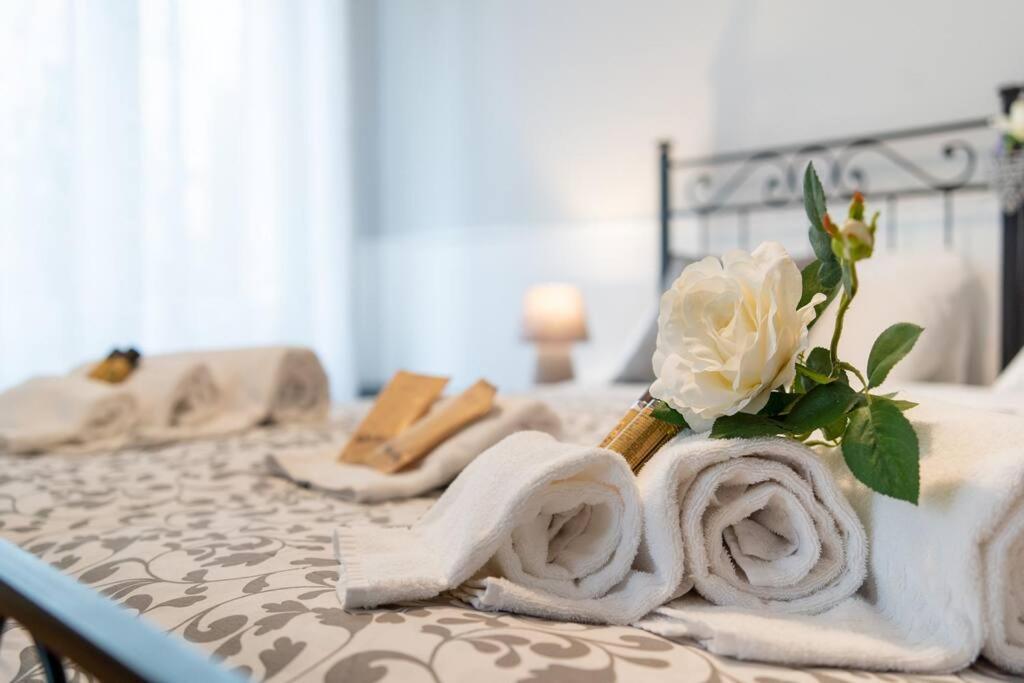 Terrazze Italiane City Center - White Apartment Верона Екстер'єр фото